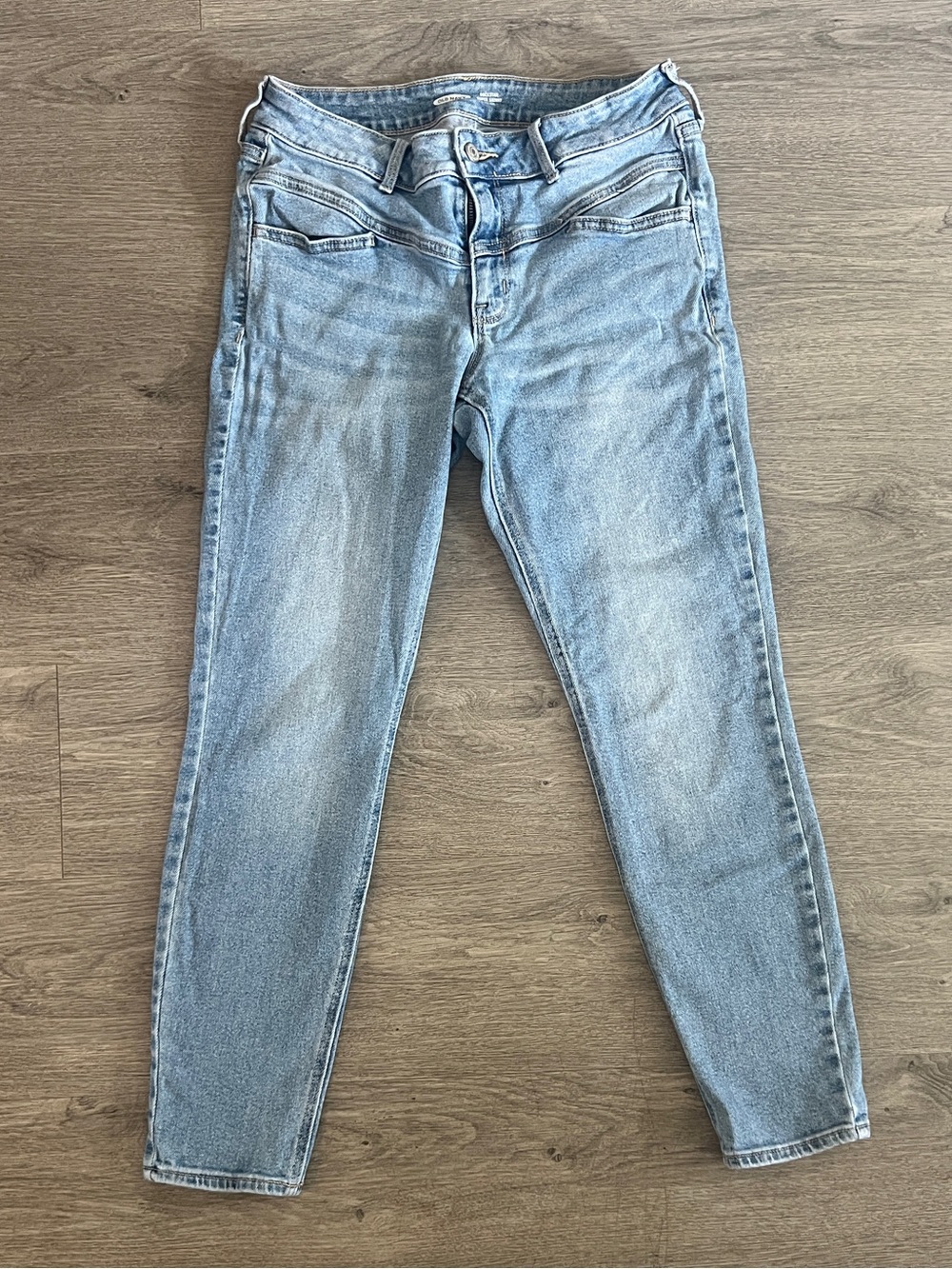 Old Navy Light Blue Skinny Jeans